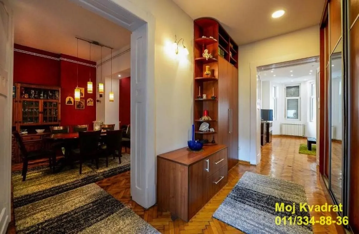 Prodaja, trosoban stan, 86m², Vračar Centar, Vračar Sve Podlokacije