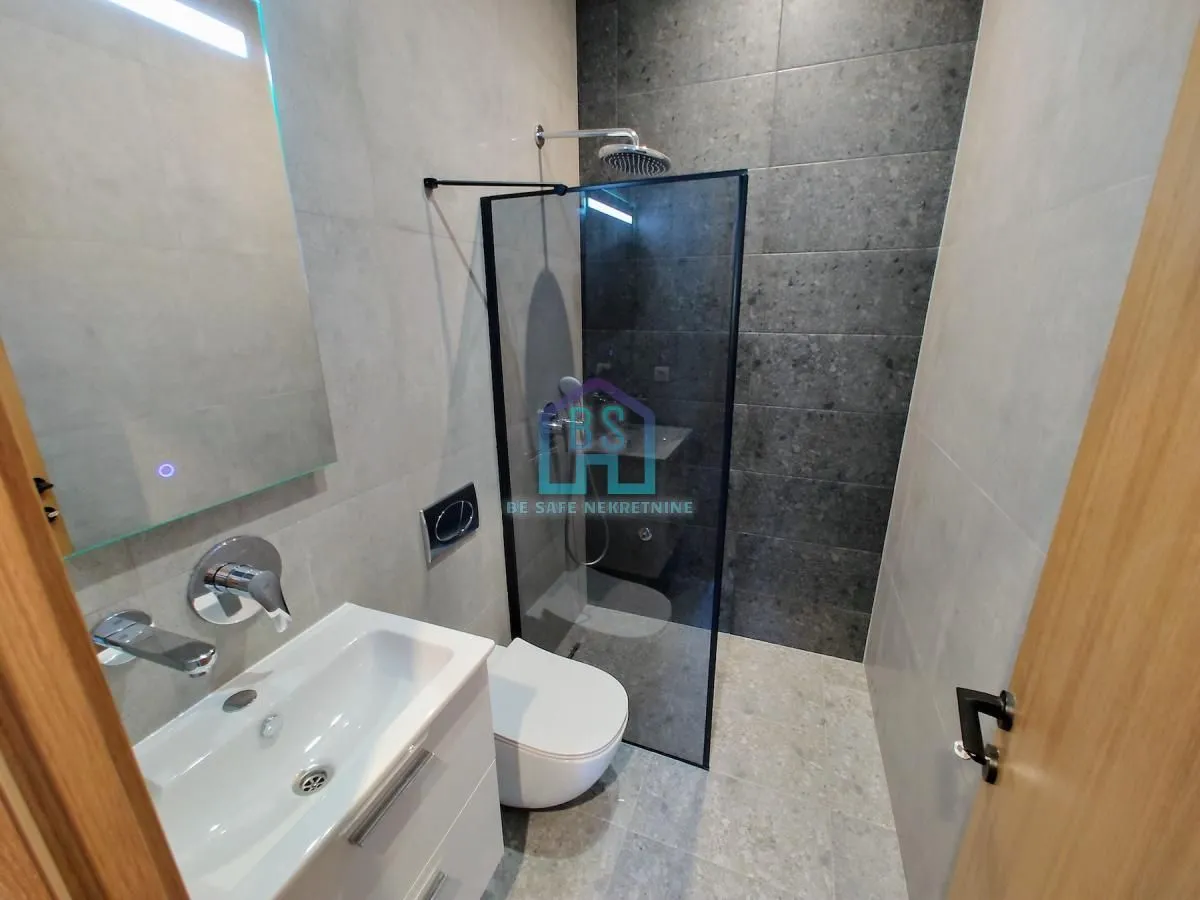Prodaja, jednosoban stan, 32m², Centar, Novi Sad