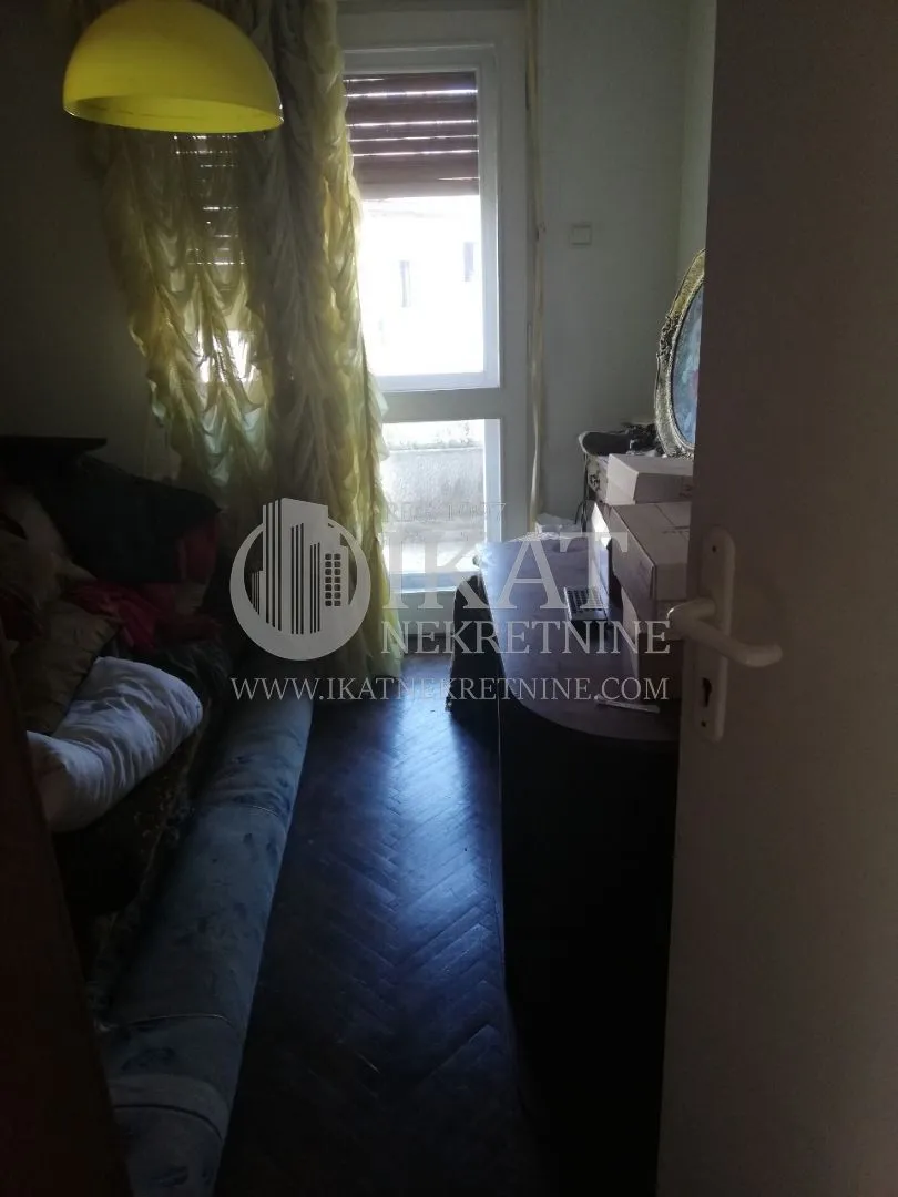 Rent, four bedroom apartment, 120m², Voždovac Sve Podlokacije, Beograd