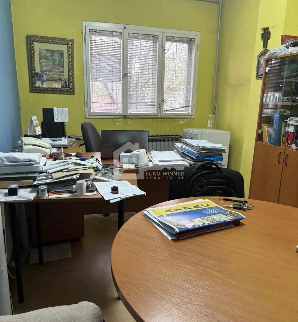 Rent, office space, 800m², Borča 1, Borča Sve Podlokacije