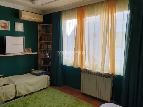 Prodaja, četvorosoban stan, 137m², Lekino Brdo, Voždovac Sve Podlokacije - image 7