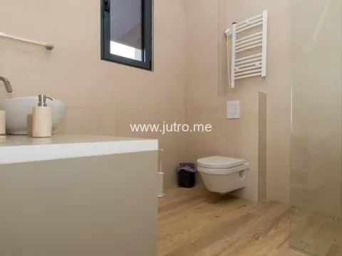 Prodaja, kuća, 217m², Rijeka Reževići, Budva - image 20