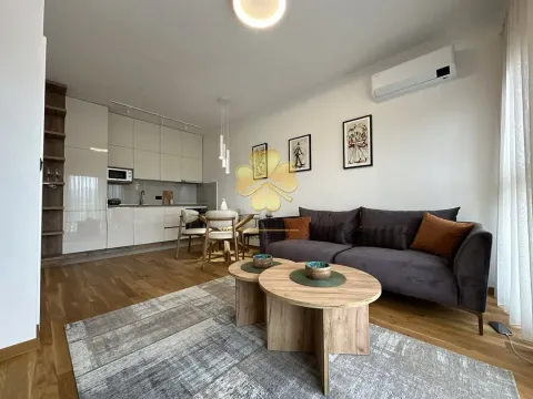Izdavanje, jednosoban stan, 55m2, Gorica C, Podgorica Izdavanje, jednosoban stan, 55m2, Gorica C, Podgorica