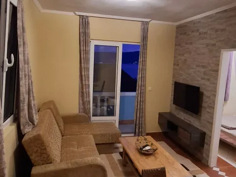 Izdavanje, jednosoban stan, 30m², Marići, Tivat - image 2