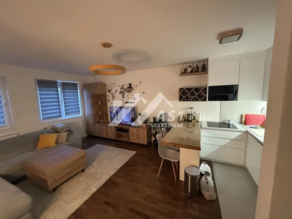 Izdavanje, trosoban stan, 63m², Adice, Novi Sad Sve Podlokacije