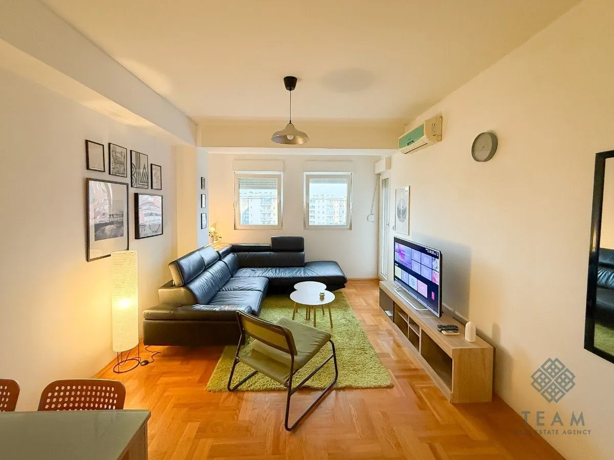 Izdavanje, jednosoban stan, 52m², City Kvart, Podgorica