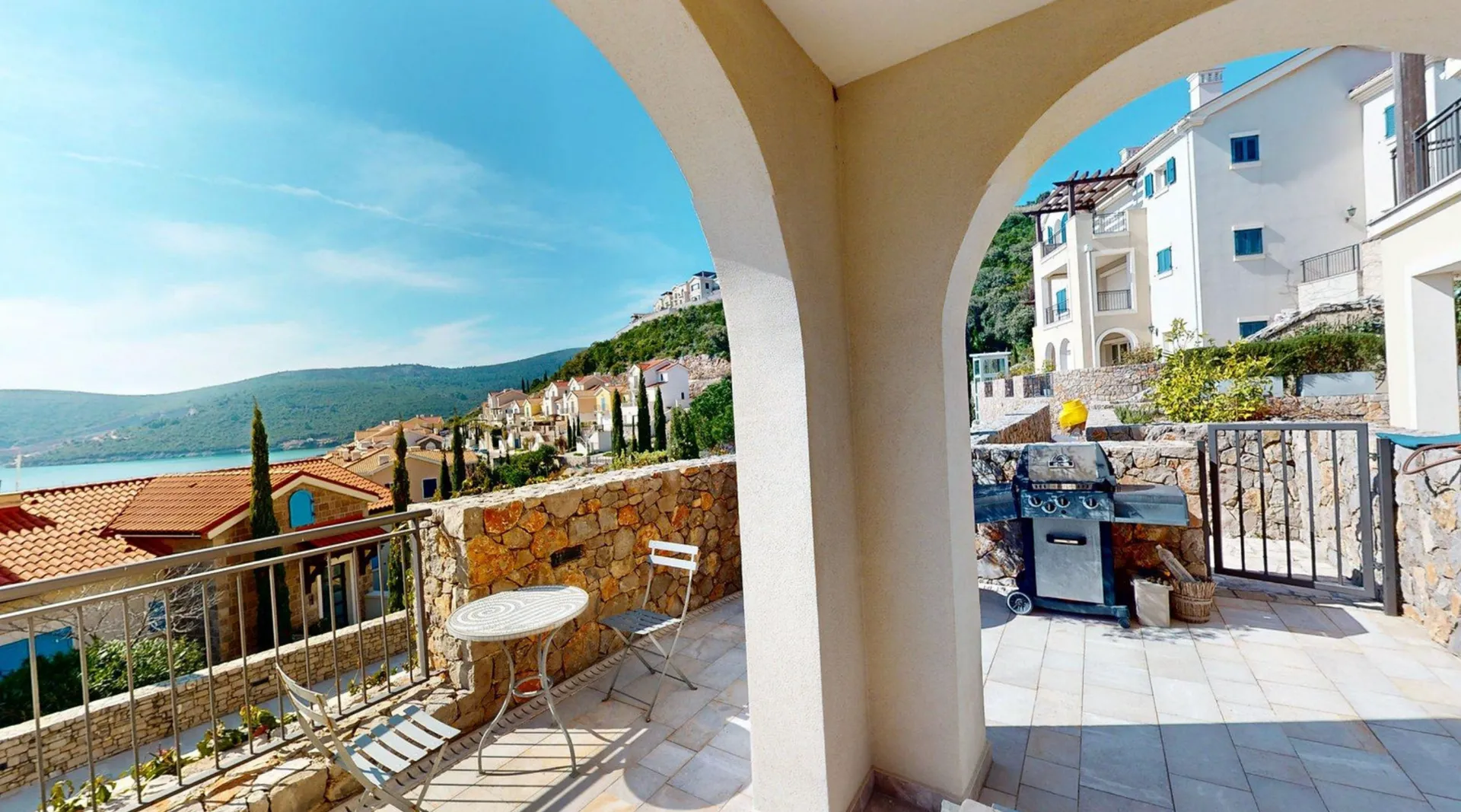 Prodaja, dvosoban stan, 111m², Luštica Bay, Tivat