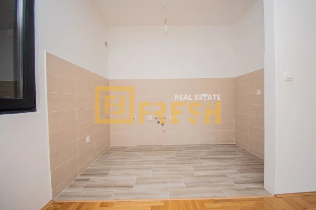 Prodaja, jednosoban stan, 39m², Tološi, Podgorica
