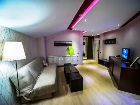 Izdavanje, poslovni prostor, 660m², Crveni Krst, Niš - image 3