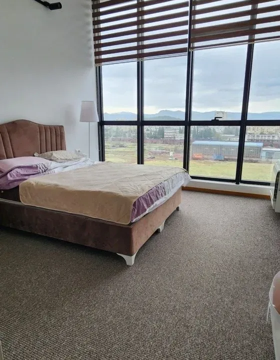 Prodaja, četvorosoban stan, 160m², Stari Aerodrom, Podgorica