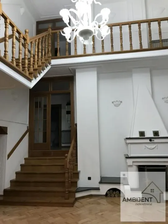 Prodaja, kuća, 234m², Sremska Mitrovica, Srbija
