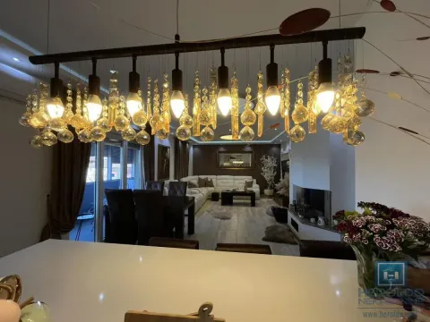 Prodaja, četvorosoban stan, 164m², Centar, Jagodina - image 4