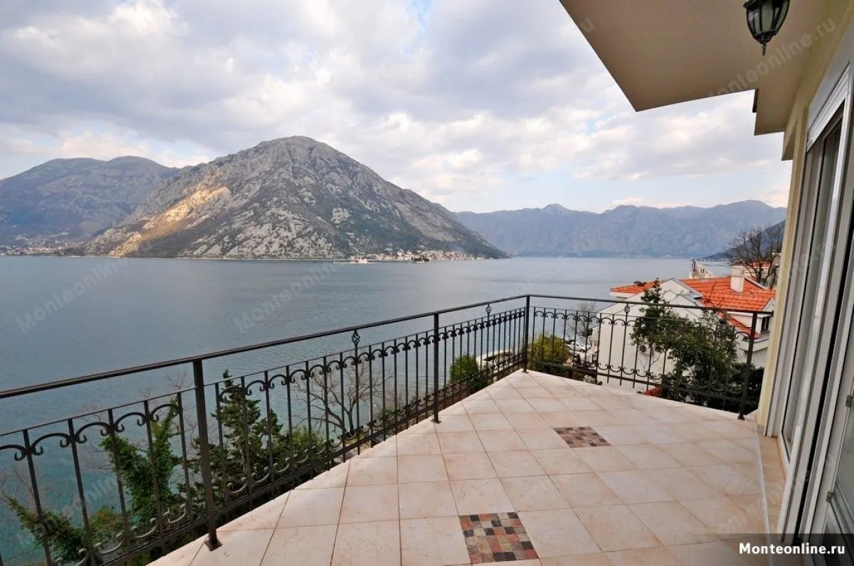 Sale, house, 350m², Kostanjica, Kotor