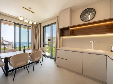 Prodaja, kuća, 223m², Reževići, Budva - image 2