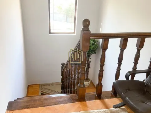 Izdavanje, kuća, 120m², Zagorič, Podgorica - image 10