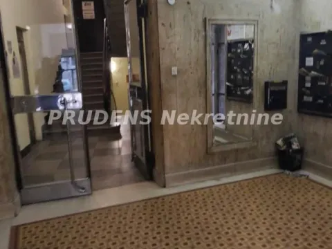 Sale, three bedroom apartment, 80m², Stari Grad, Beograd - image 11