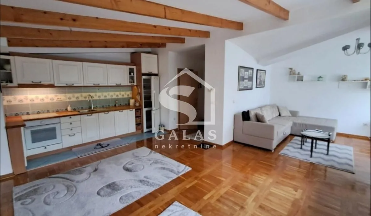 Sale, two bedroom apartment, 58m², Lisičji Potok, Beograd