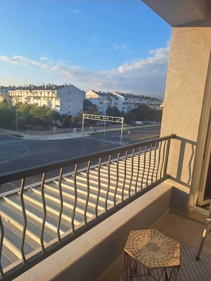 Rent, one bedroom apartment, 46m², Stari Aerodrom, Podgorica