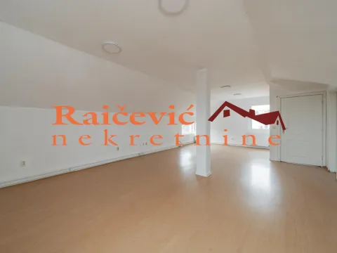 Rent, four bedroom apartment, 176m², Autokomanda, Voždovac Sve Podlokacije - image 10