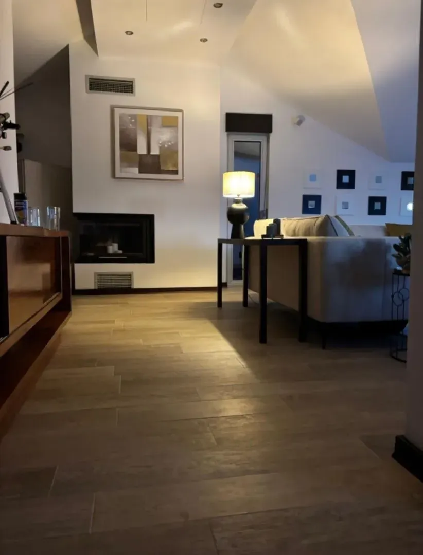Izdavanje, dvosoban stan, 130m², Gradiošnica, Tivat