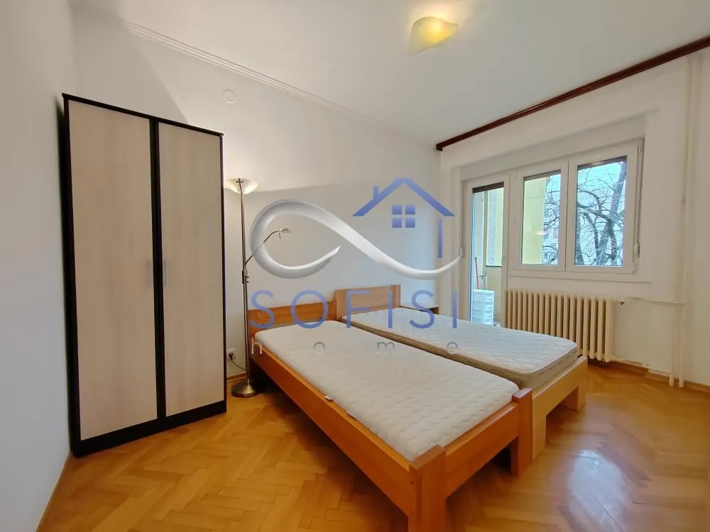 Izdavanje, dvosoban stan, 49m², Centar, Novi Sad