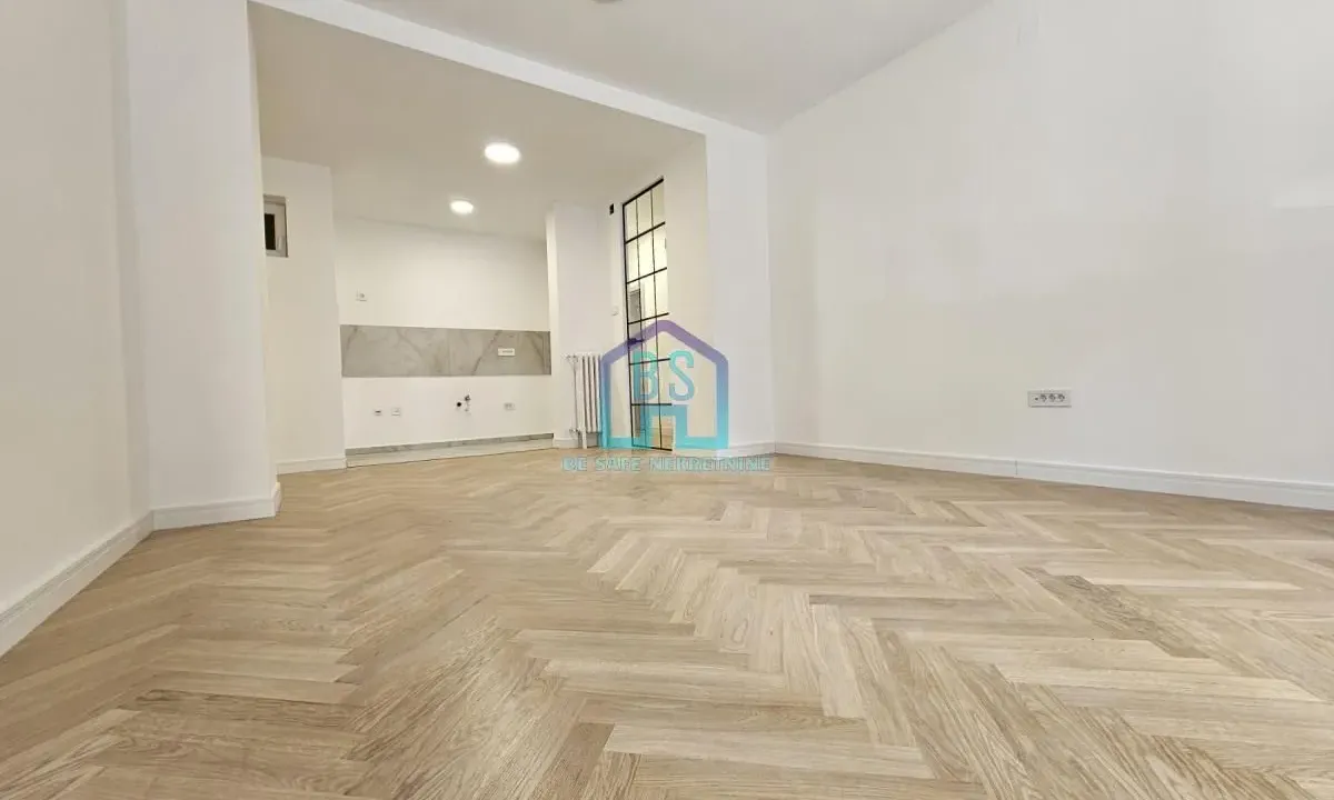 Prodaja, trosoban stan, 75m², Stari grad, Novi Sad