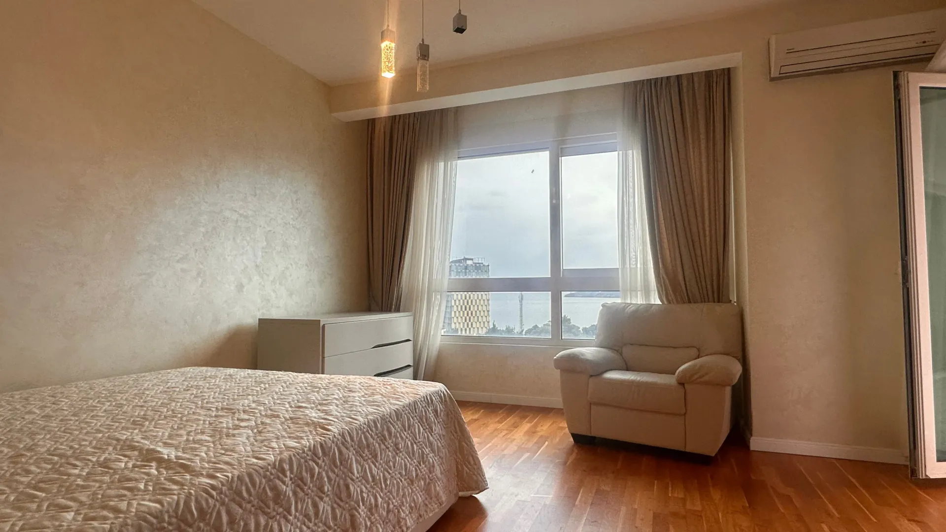 Prodaja, trosoban stan, 115m², Bečići, Budva