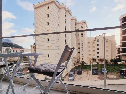 Rent, one bedroom apartment, 49m², Bečići, Budva - image 10