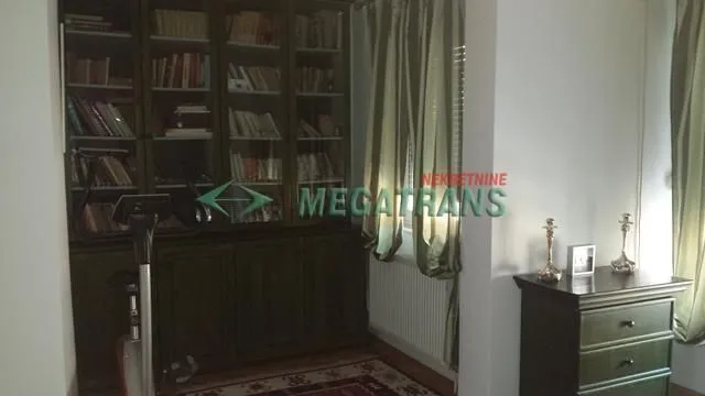 Izdavanje, trosoban stan, 87m², Grbavica, Novi Sad Sve Podlokacije