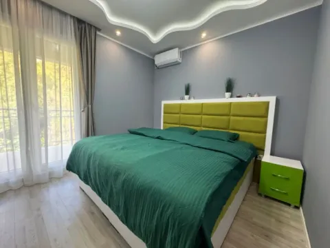 Izdavanje, trosoban stan, 100m², Budva, Crna Gora - image 2