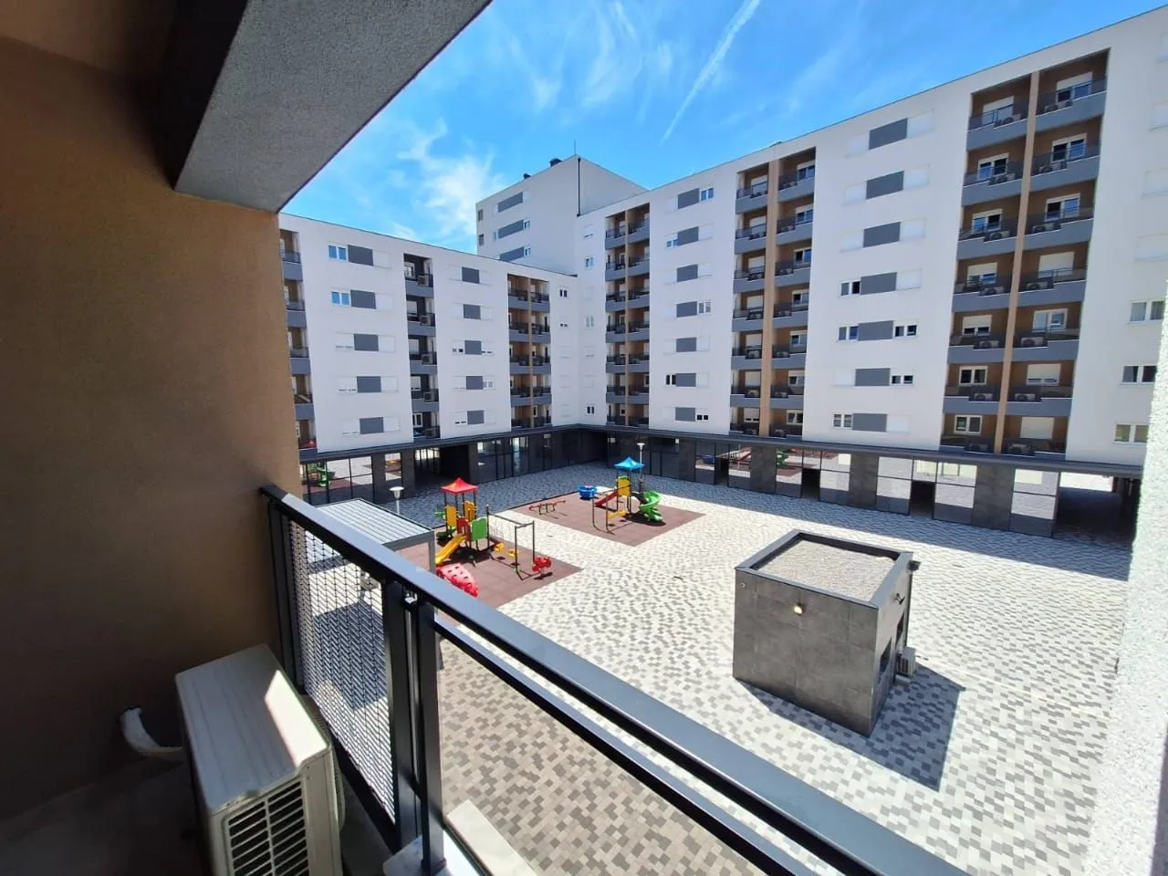 Izdavanje, jednosoban stan, 50m², Stari Aerodrom, Podgorica