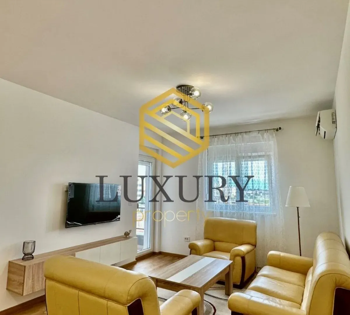 Izdavanje, jednosoban stan, 47m², Stari Aerodrom, Podgorica