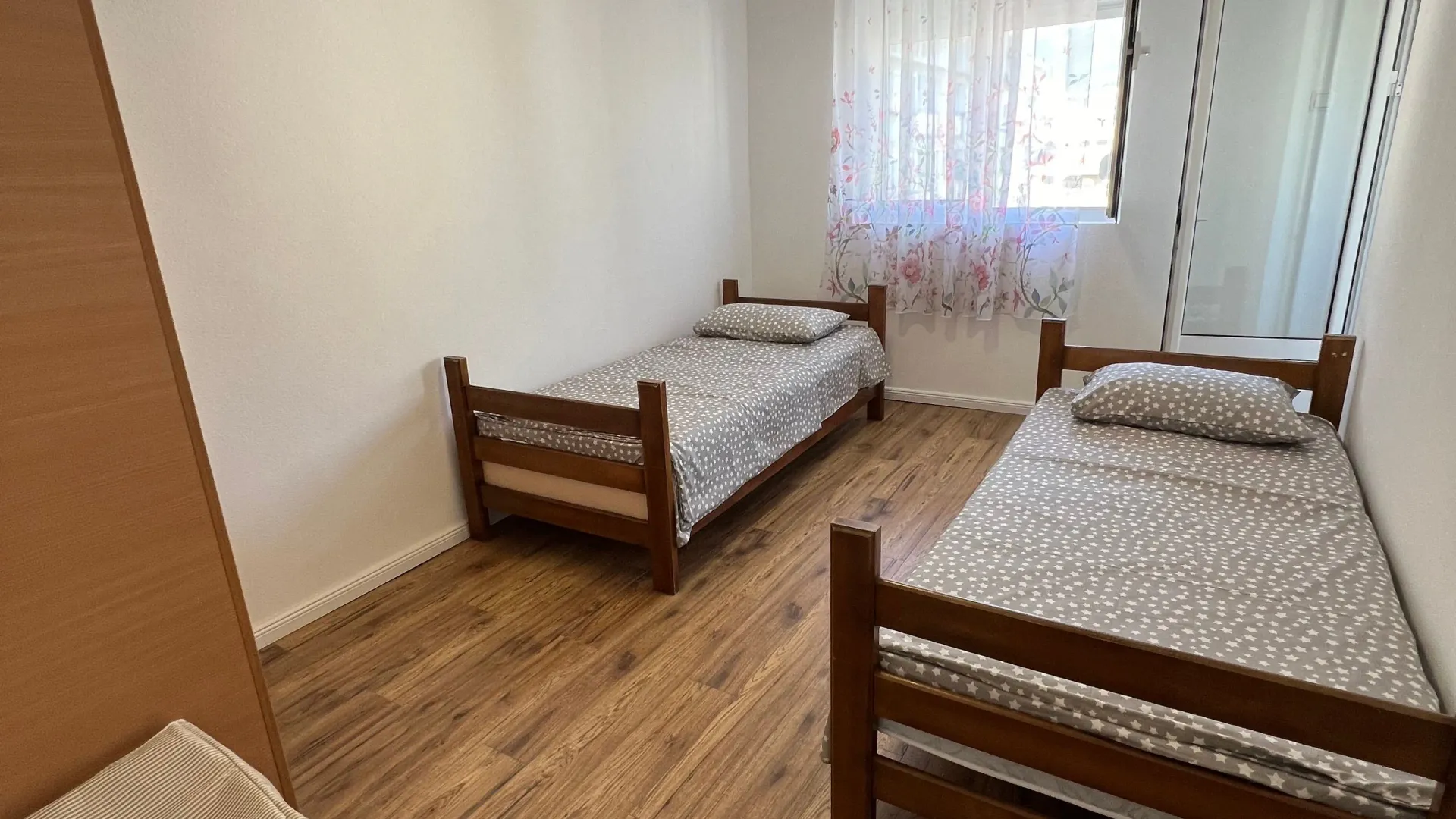 Rent, two bedroom apartment, 65m², Centar, Bar