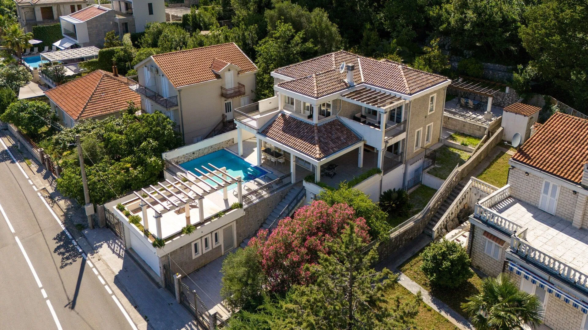 Sale, house, 405m², Kotor, Crna Gora