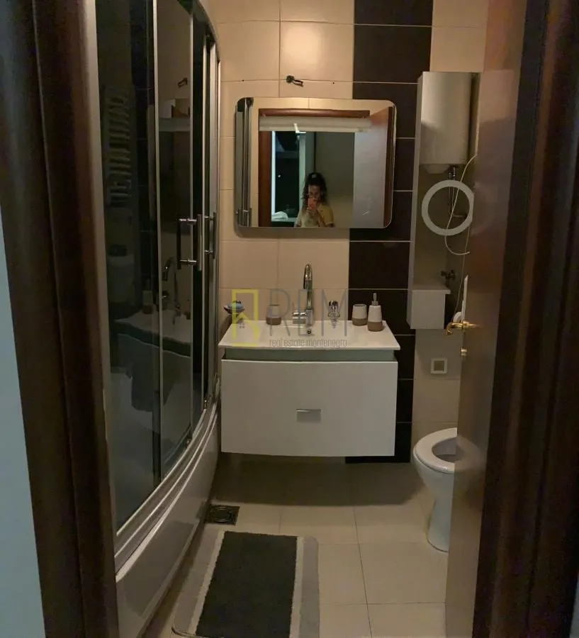 Prodaja, jednosoban stan, 44m², Stari Aerodrom, Podgorica
