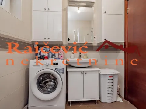 Sale, three bedroom apartment, 98m², Savski Venac, Beograd - image 12