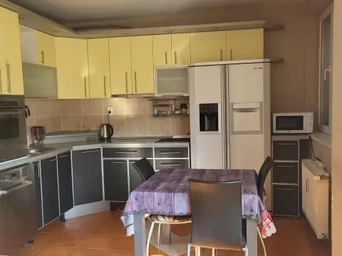 Prodaja, četvorosoban stan, 95m², Medijana, Niš - image 2