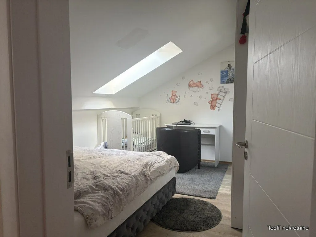 Prodaja, trosoban stan, 75m², Arnajevo, Barajevo