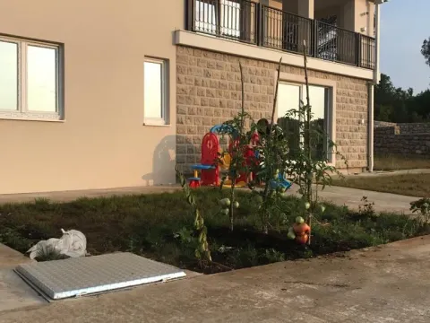 Prodaja, stan, 200m², Blok 6, Podgorica - image 10