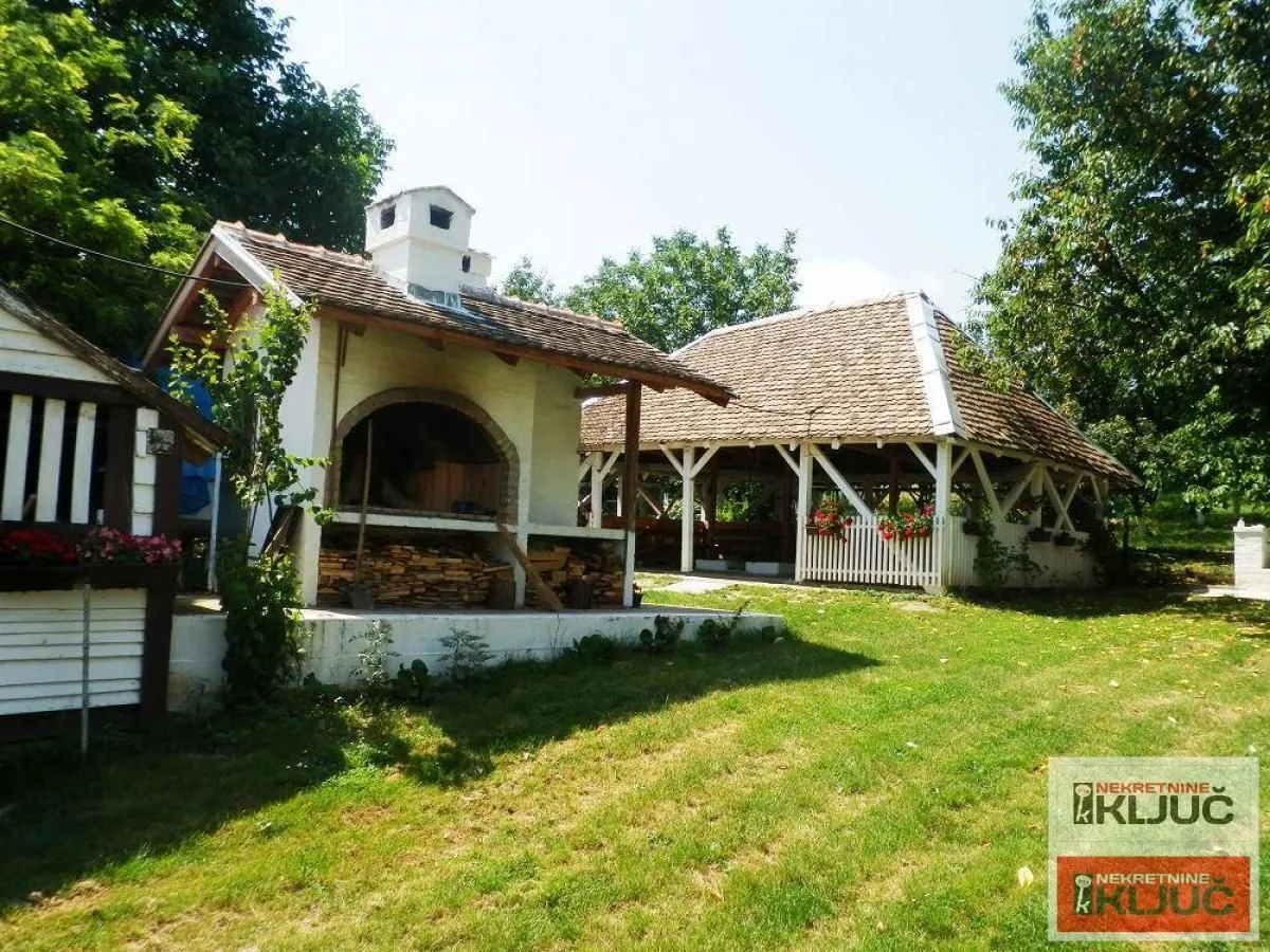 Sale, house, 334m², Čerević, Beočin