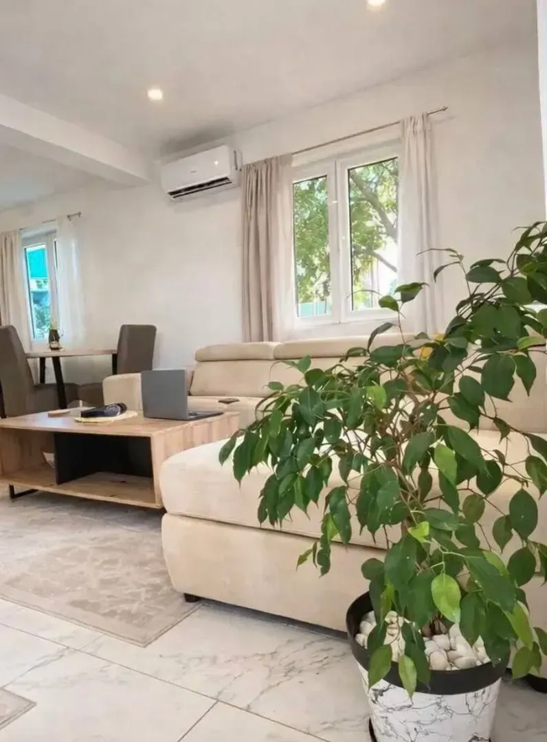 Sale, house, 170m², Bar, Crna Gora