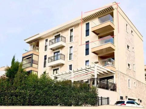 Rent, two bedroom apartment, 62m², Tivat, Crna Gora - image 5
