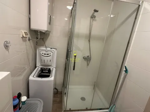 Izdavanje, dvosoban stan, 75m², City Kvart, Podgorica - image 6