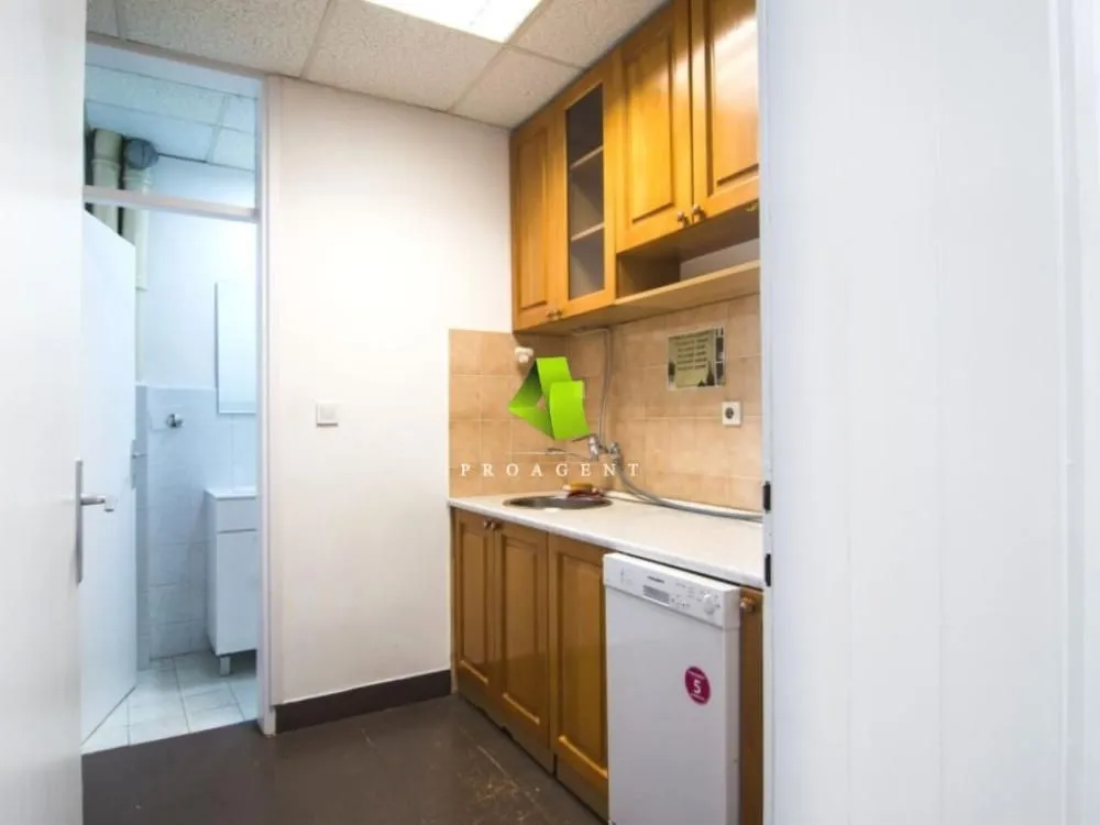 Rent, office space, 350m², Medijana, Niš
