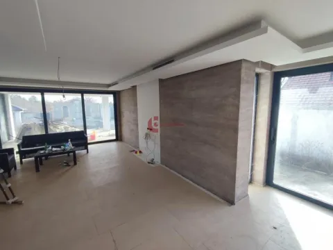 Prodaja, kuća, 180m², Zorka, Subotica - image 10