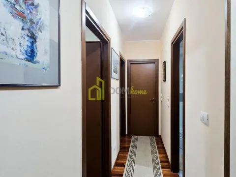 Rent, two bedroom apartment, 75m², City Kvart, Podgorica - image 9