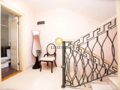 Prodaja, stan, 176m², Lastva Grbaljska, Kotor - image 3