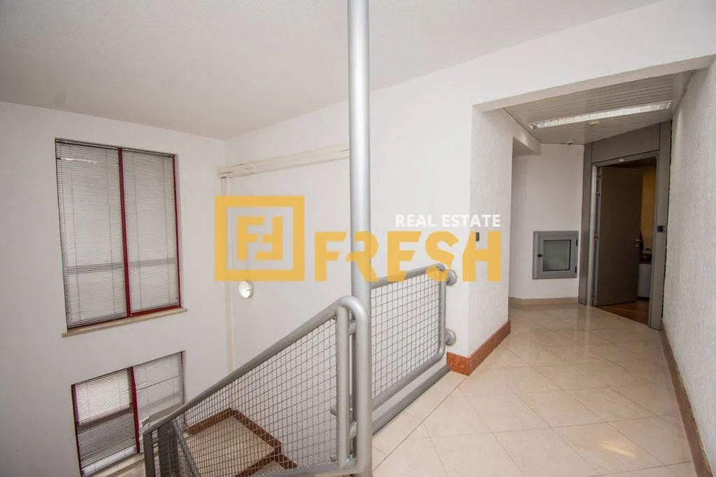 Rent, office space, 412m², Preko Morače, Podgorica