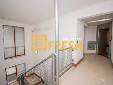 Izdavanje, poslovni prostor, 412m², Preko Morače, Podgorica - image 19