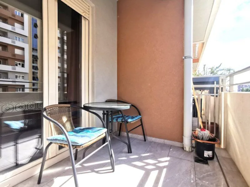 Izdavanje, jednosoban stan, 47m², Central Point, Podgorica